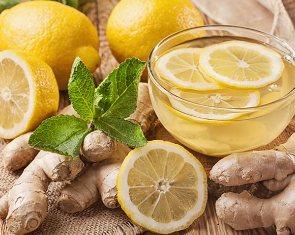 Citron och ingefära - dryck för bättre immunförsvar och matsmältning.